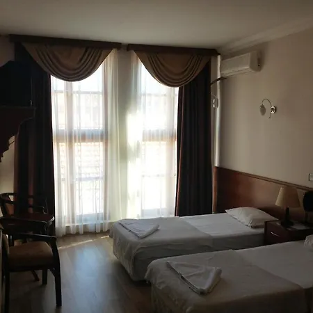 Otel Kaptan Ayvalı