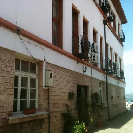 Otel Kaptan Ayvalı